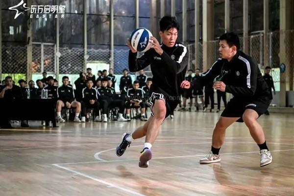 武汉东方启明星篮球学校