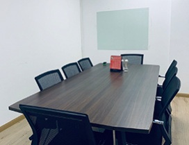 宽敞的会议室